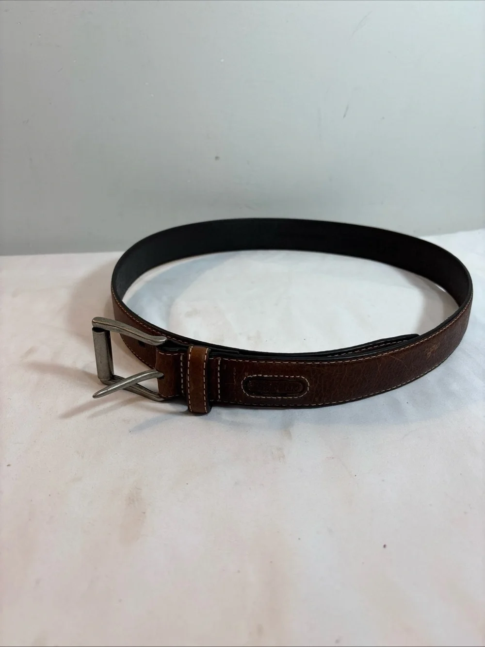 Columbia Men's Brown Leather Belt - Classic Casual Style. 1136